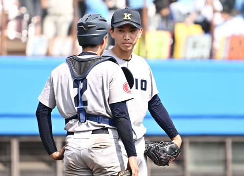 昨夏甲子園優勝の慶応敗れ連覇ならず 桐蔭学園のアンダースロー杉本を