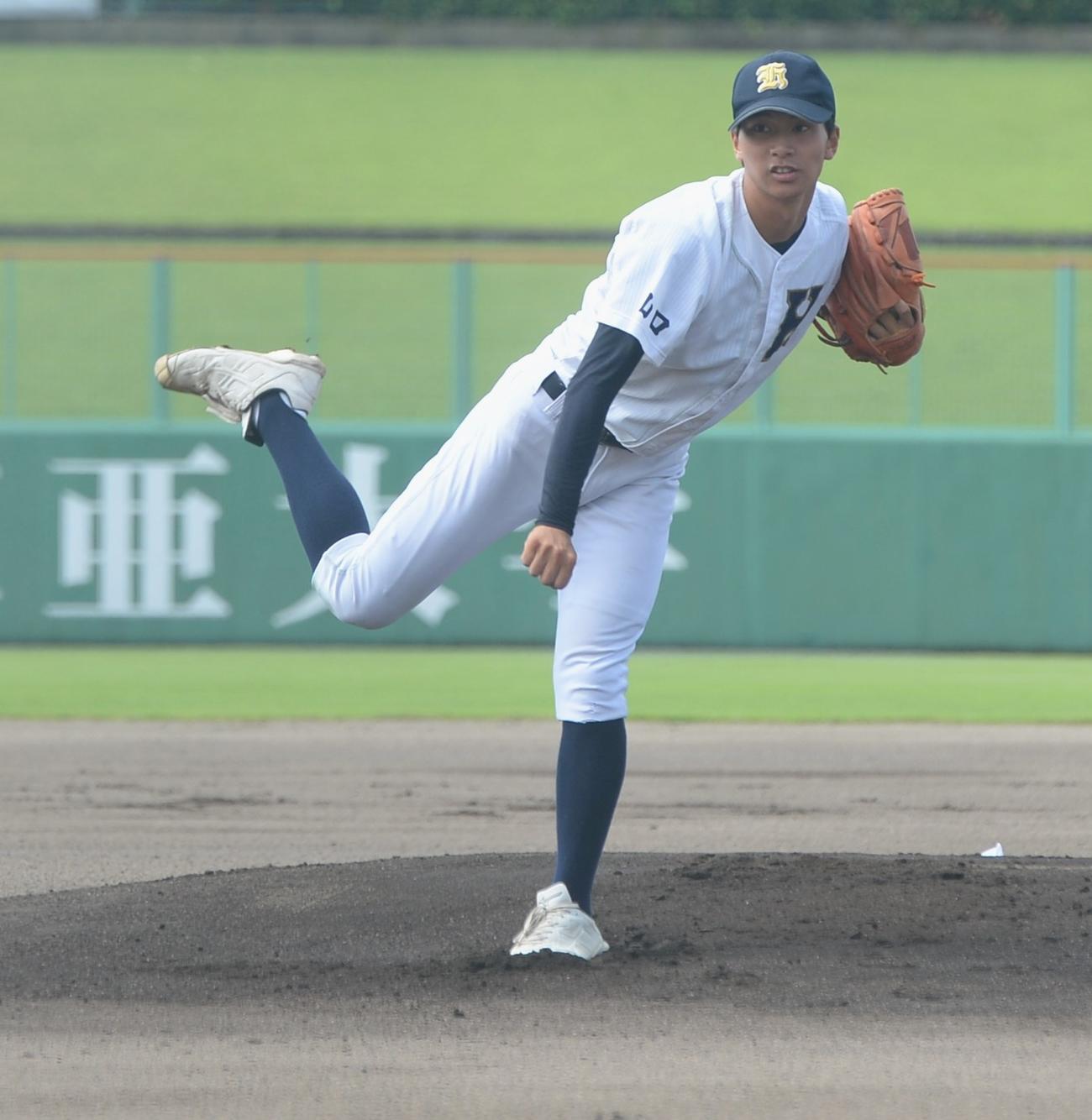 萩商工対早鞆　先発した早鞆・藤村剛（撮影・佐藤究）