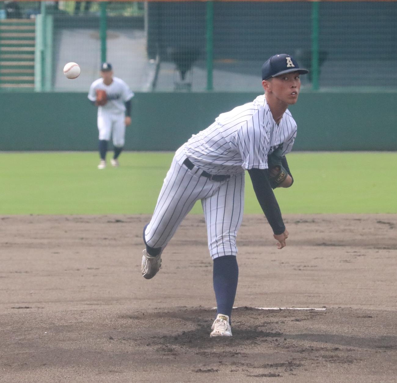 阿南光先発の吉岡（撮影・林亮佑）