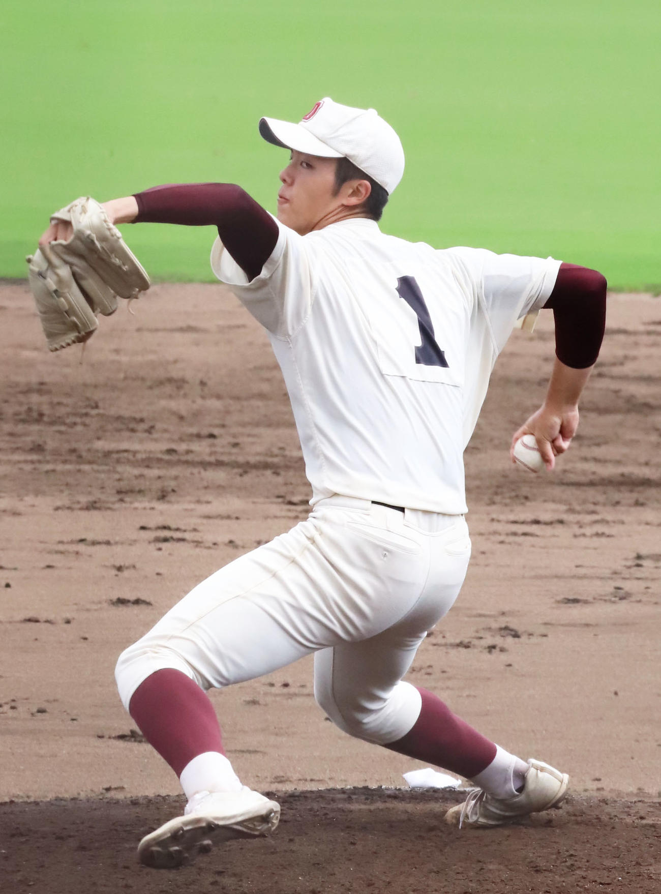 福岡大大濠対飯塚　2番手で登板した福岡大濠・柴田（撮影・鬼束羽瑠菜）