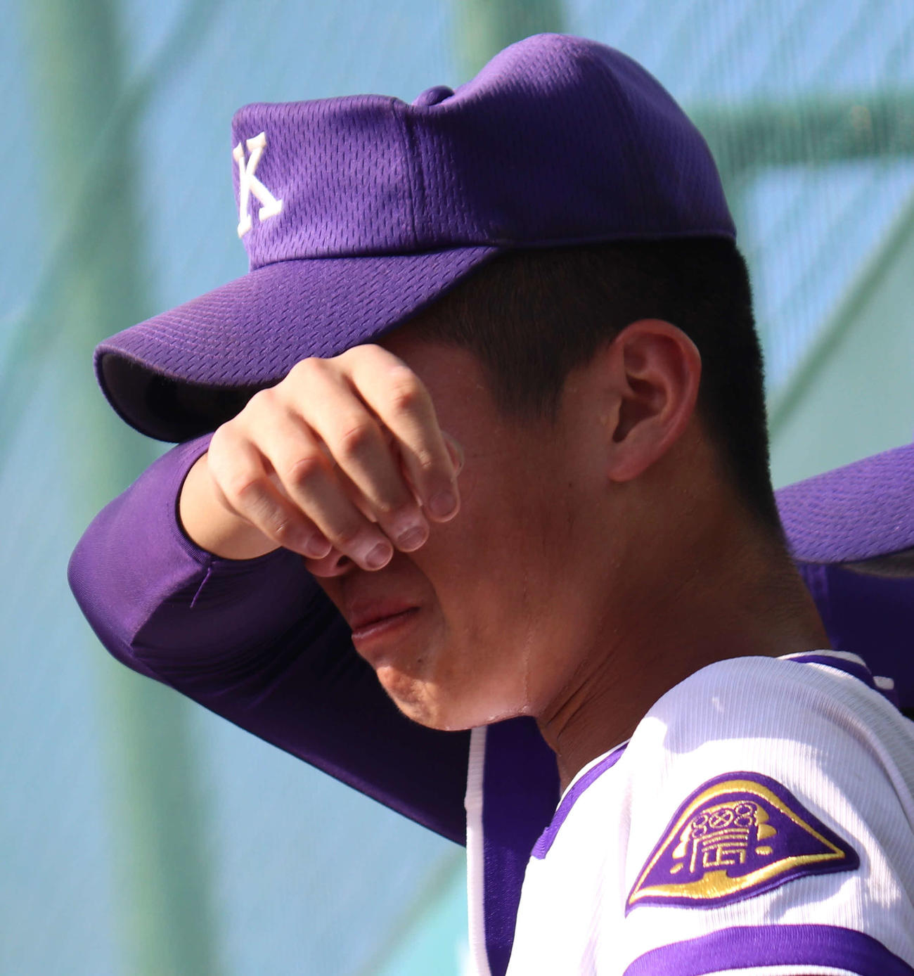 秋田商対金足農　優勝を果たし、うれし涙を流す金足農・近藤暖都（撮影・黒須亮）