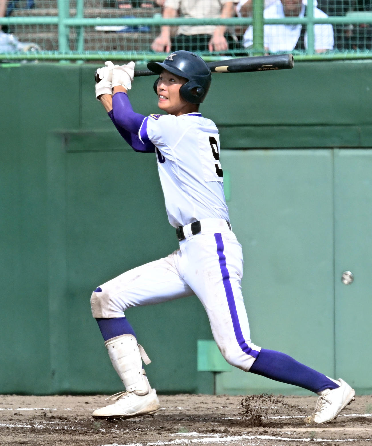 全国高校野球秋田県大会　秋田商対金足農　7回裏金足農1死二塁、近藤が中飛に倒れる（撮影・千葉一成）