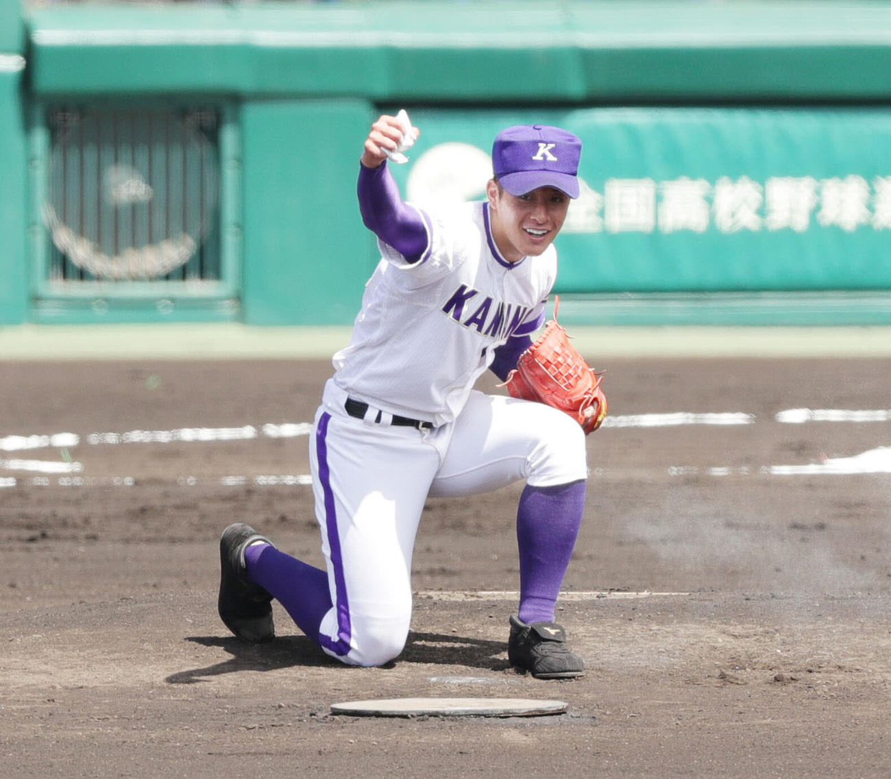 18年8月、マウンド上で侍ポーズをとる金足農・吉田