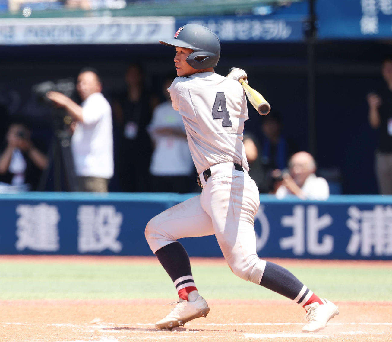 武相対横浜　9回裏横浜2死満塁、サヨナラ左適時打を放つ奥村凌（撮影・宮地輝）