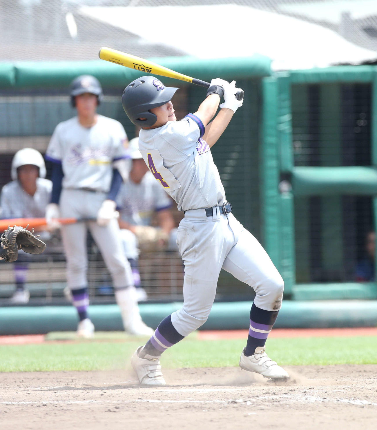 仙台育英対聖和学園　3回表聖和学園1死満塁で勝ちこしの犠飛を放つ聖和学園・大場（撮影・木村有優）