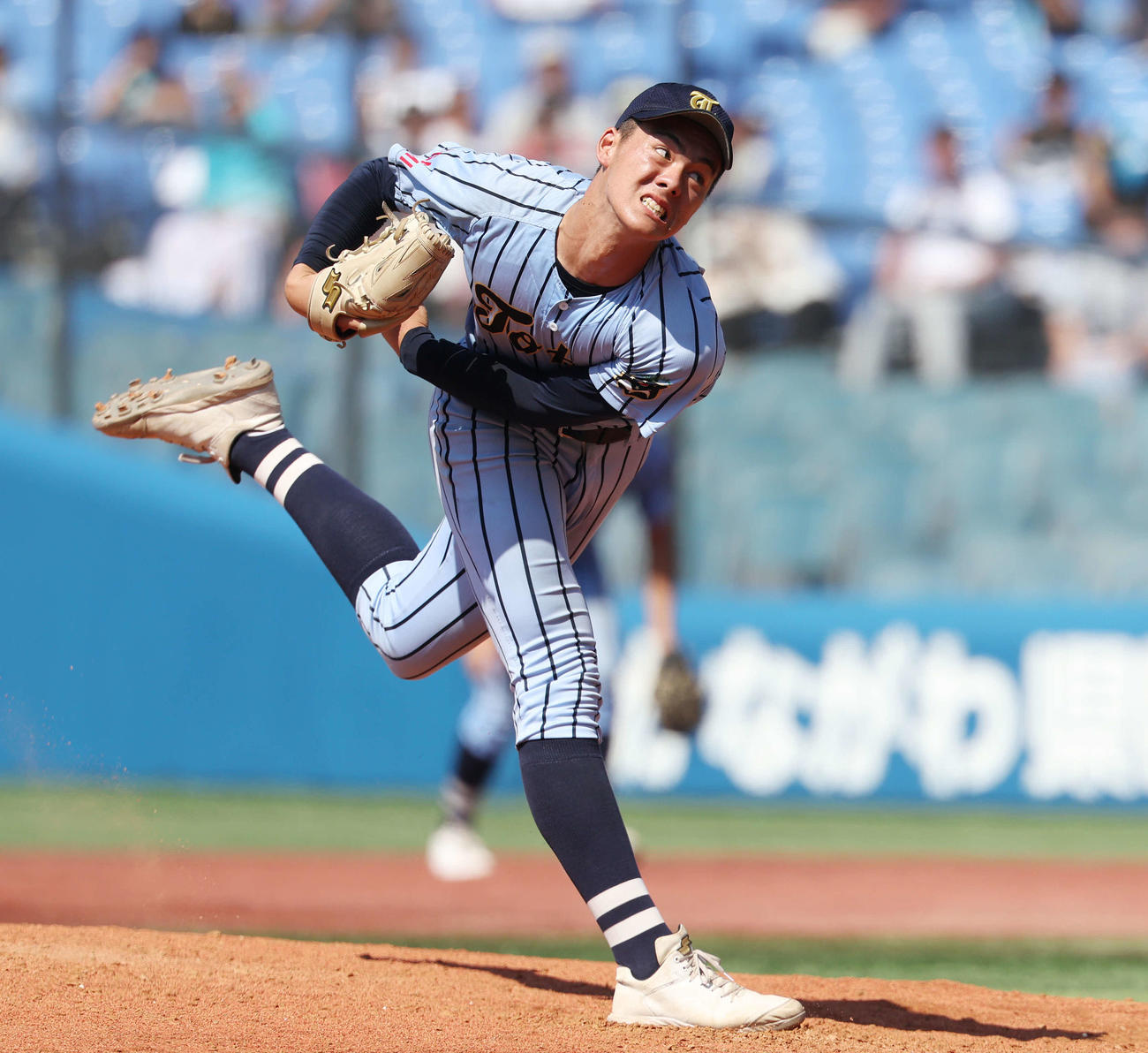 向上対東海大相模　東海大相模2番手の藤田（撮影・宮地輝）
