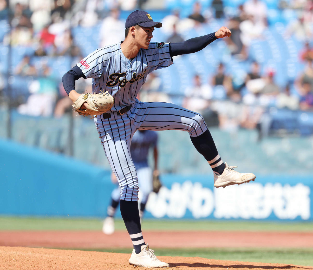 向上対東海大相模　東海大相模2番手の藤田（撮影・宮地輝）