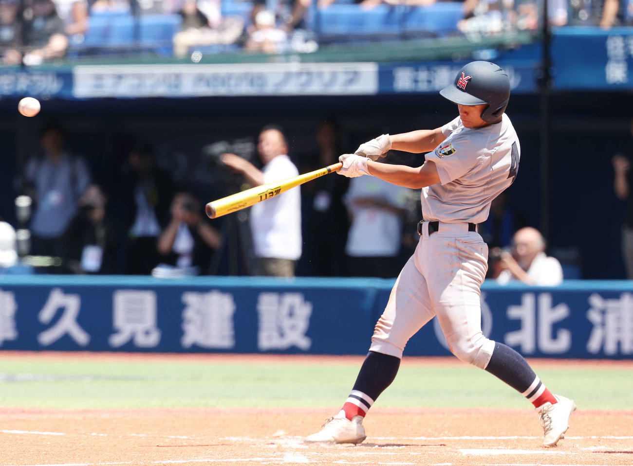 武相対横浜　9回裏横浜2死満塁、サヨナラ左適時打を放つ奥村凌（撮影・宮地輝）