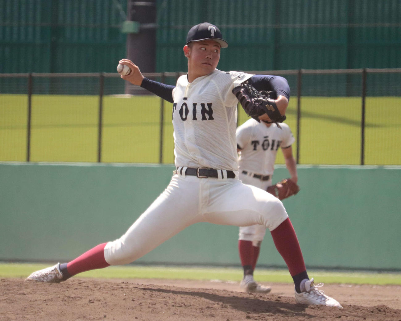 大阪桐蔭対大商大堺　3番手で登板した大阪桐蔭・森（撮影・中島麗）