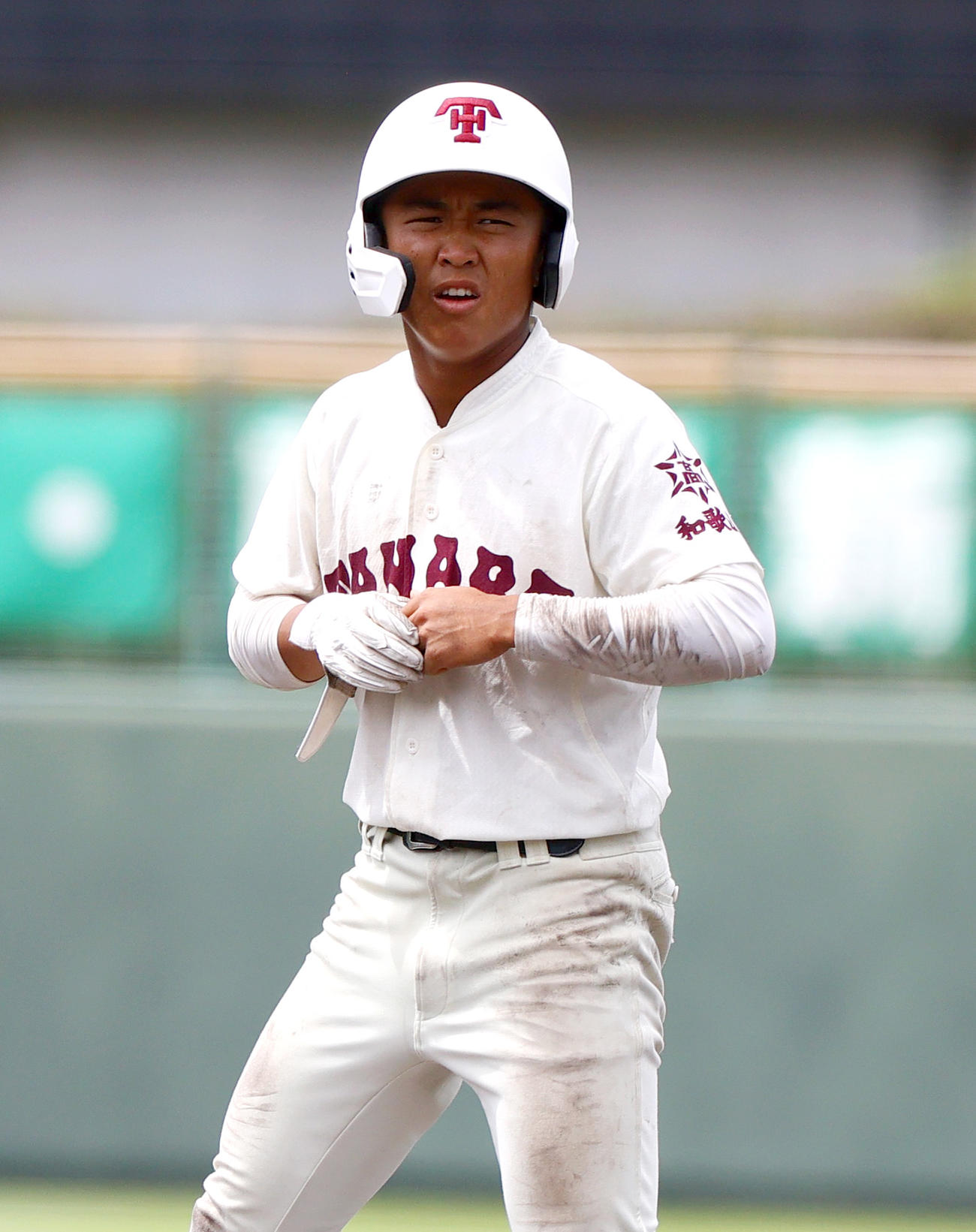 海南対田辺　6回裏田辺1死二塁、田中は右前打を放つ（撮影・上山淳一）
