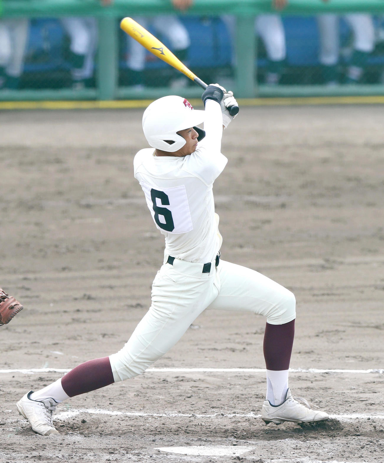 海南対田辺　4回裏田辺1死二塁、山本陣は左前適時打を放つ（撮影・上山淳一）