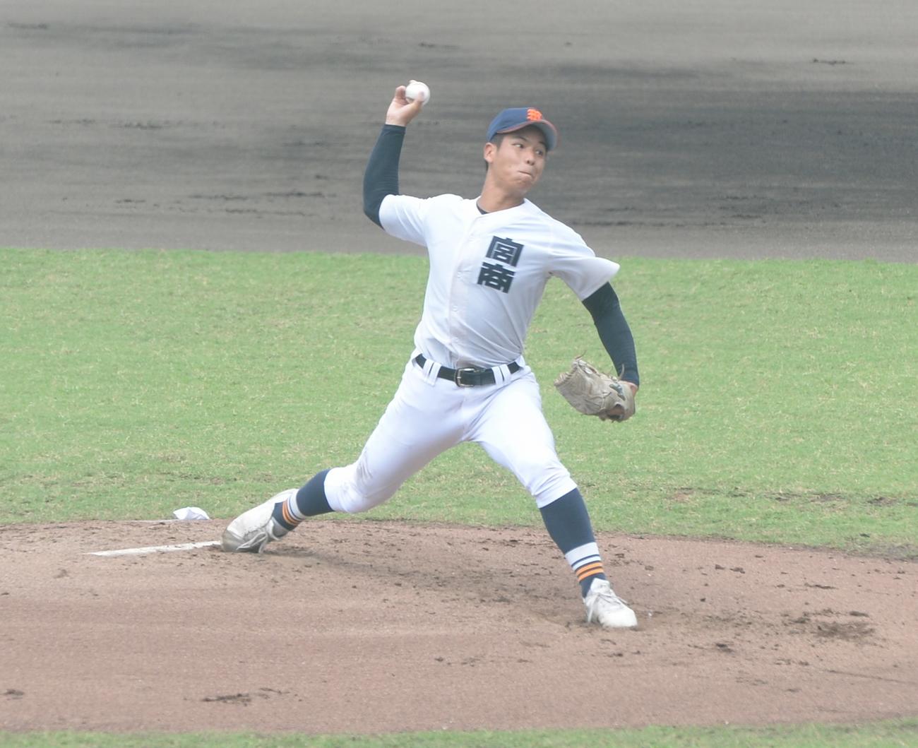宮崎商対富島　先発した宮崎商・上山（撮影・佐藤究）