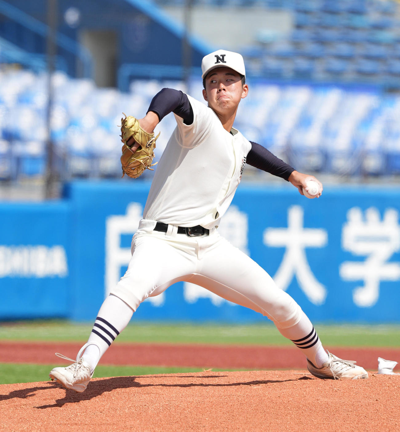 日大三対創価　日大三先発の谷亀（撮影・菅敏）