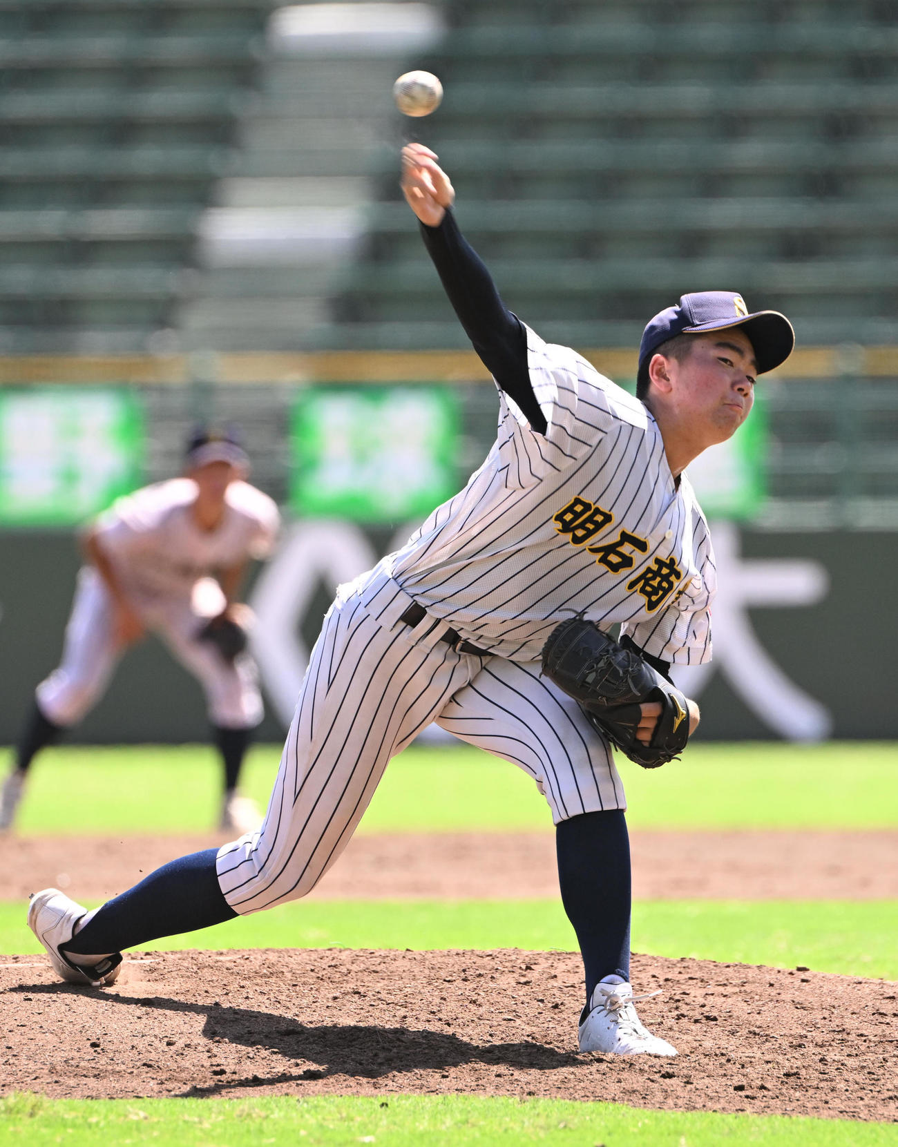 東洋大姫路対明石商　東洋大姫路打線を完封した明石商・横山（撮影・和賀正仁）