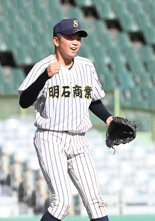 明石商業高校 甲子園グラウンドコート 明石商業高校 甲子園グラウンドコート 明石商・狭間善徳監督が語る