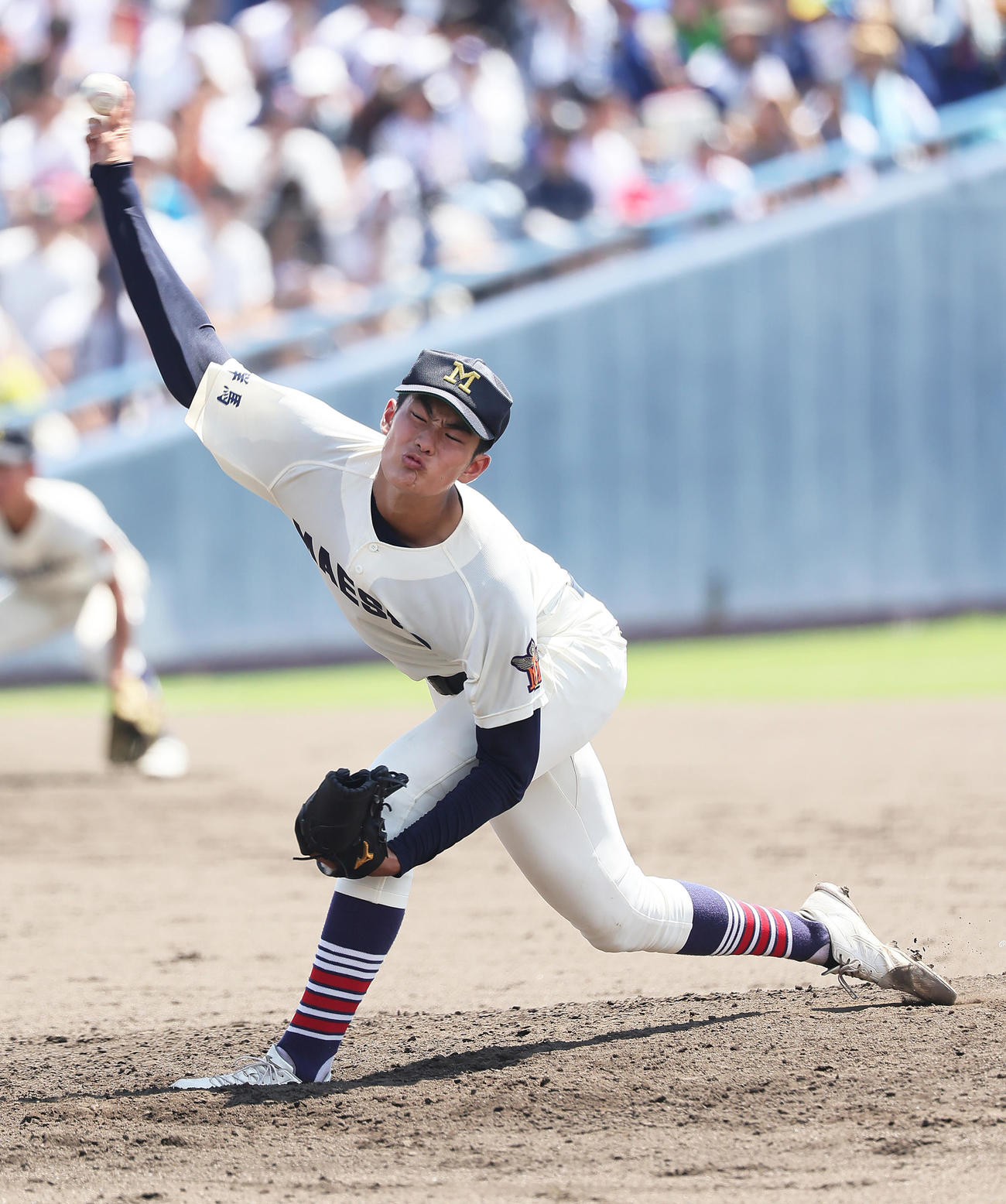 前橋商対健大高崎　4回途中から登板した前橋商・清水（撮影・足立雅史）