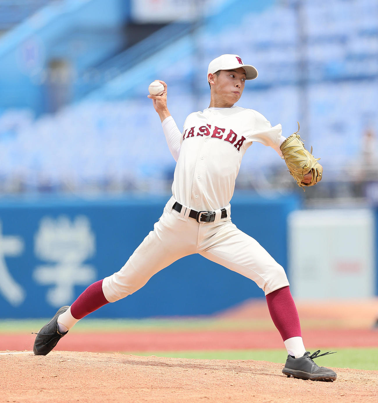日大三対早実　早実4番手の山崎（撮影・足立雅史）