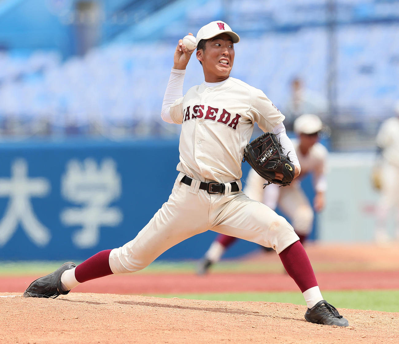 日大三対早実　8回から登板した早実・川上（撮影・足立雅史）