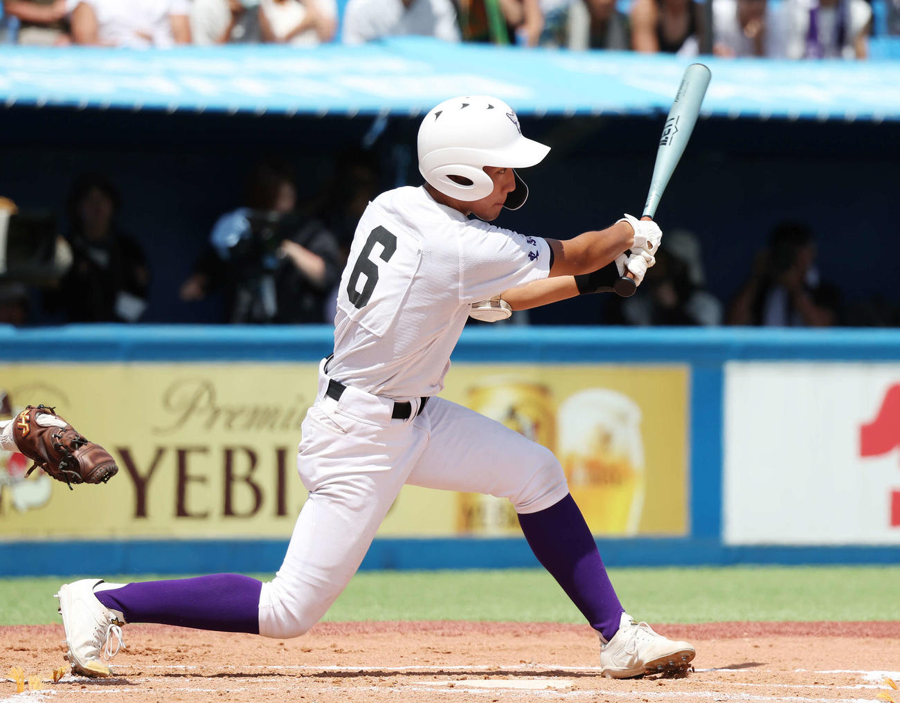 関東第一対帝京　2回表関東第一1死二、三塁、市川の遊ゴロで先制する（撮影・宮地輝）