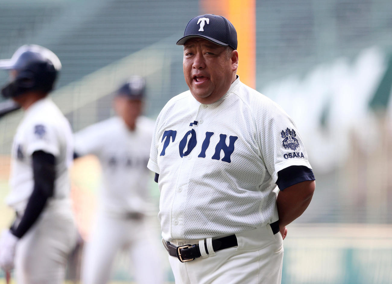 甲子園練習で声を出す大阪桐蔭・西谷監督（撮影・上山淳一）