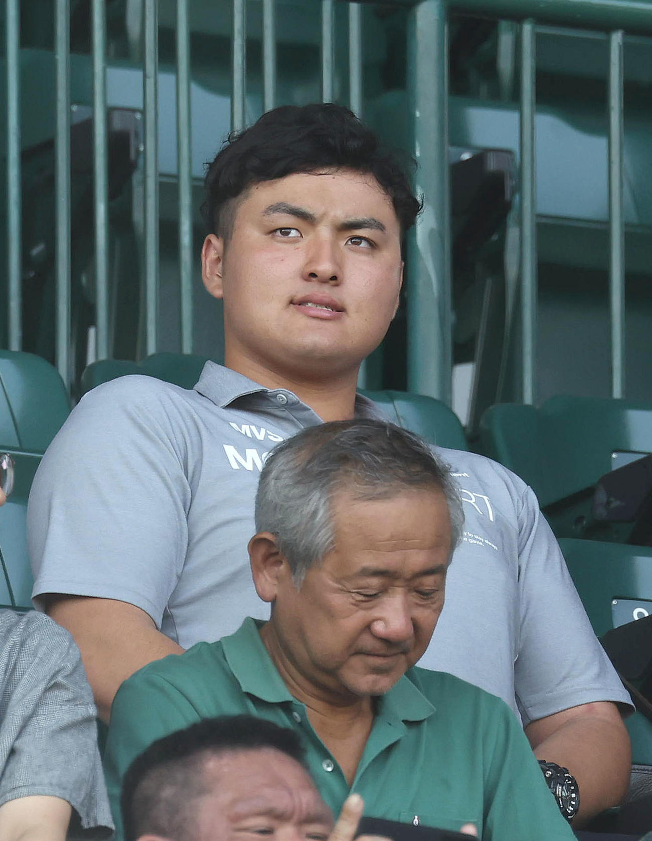 神戸弘陵対花巻東　花巻東は準優勝に終わり険しい表情を見せる佐々木麟太郎（撮影・白石智彦）