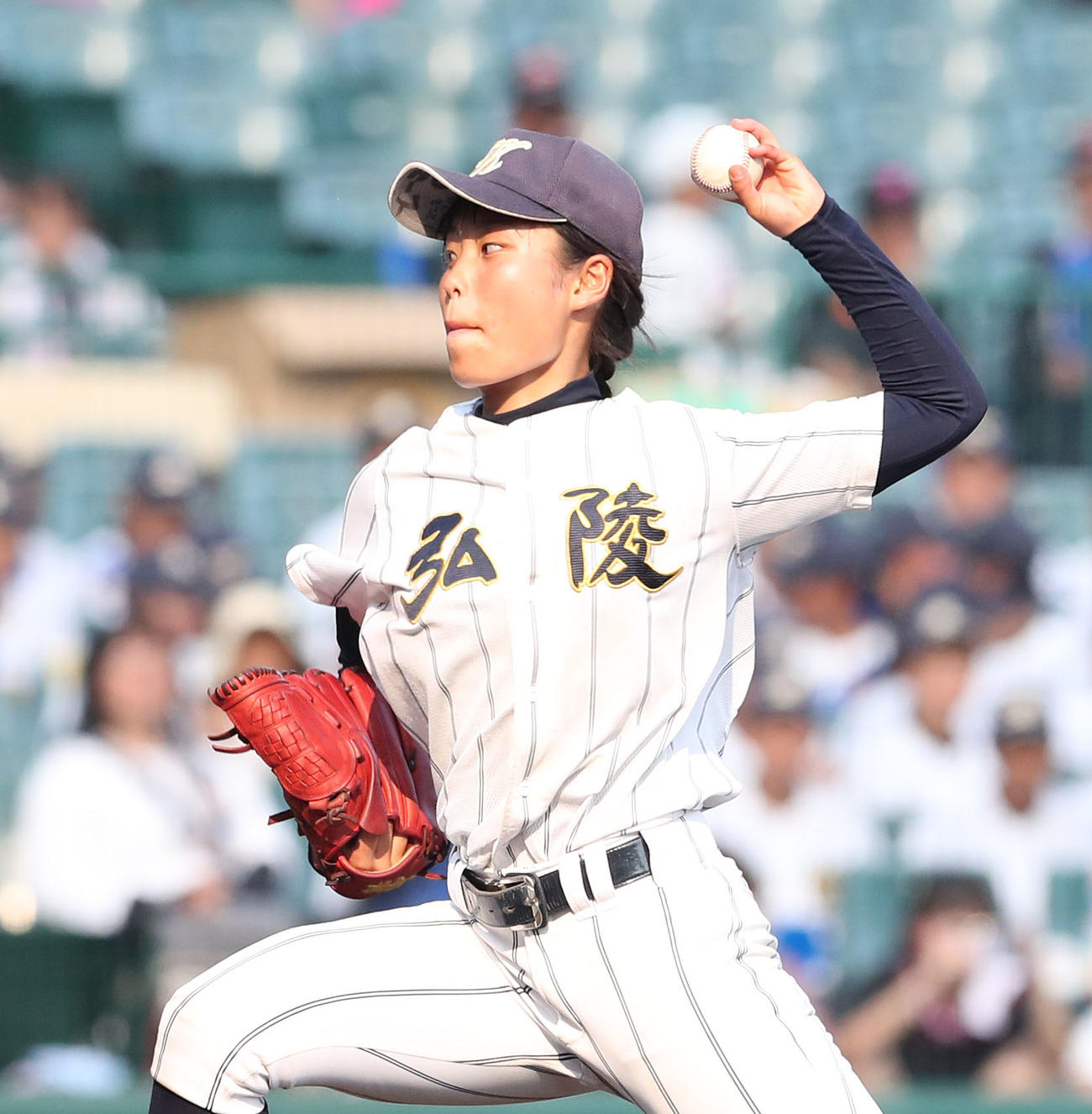 神戸弘陵対花巻東　花巻東戦に2番手で力投する神戸弘陵・伊藤まこと（撮影・白石智彦）