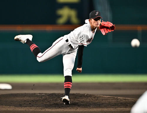 智弁学園対岐阜城北　岐阜城北先発の中本（撮影・滝沢徹郎）