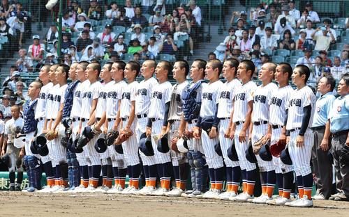 高校野球夏の甲子園 甲子園】夏の開幕戦で13年ぶり7度目の点取り合戦 10得点の滋賀学園が