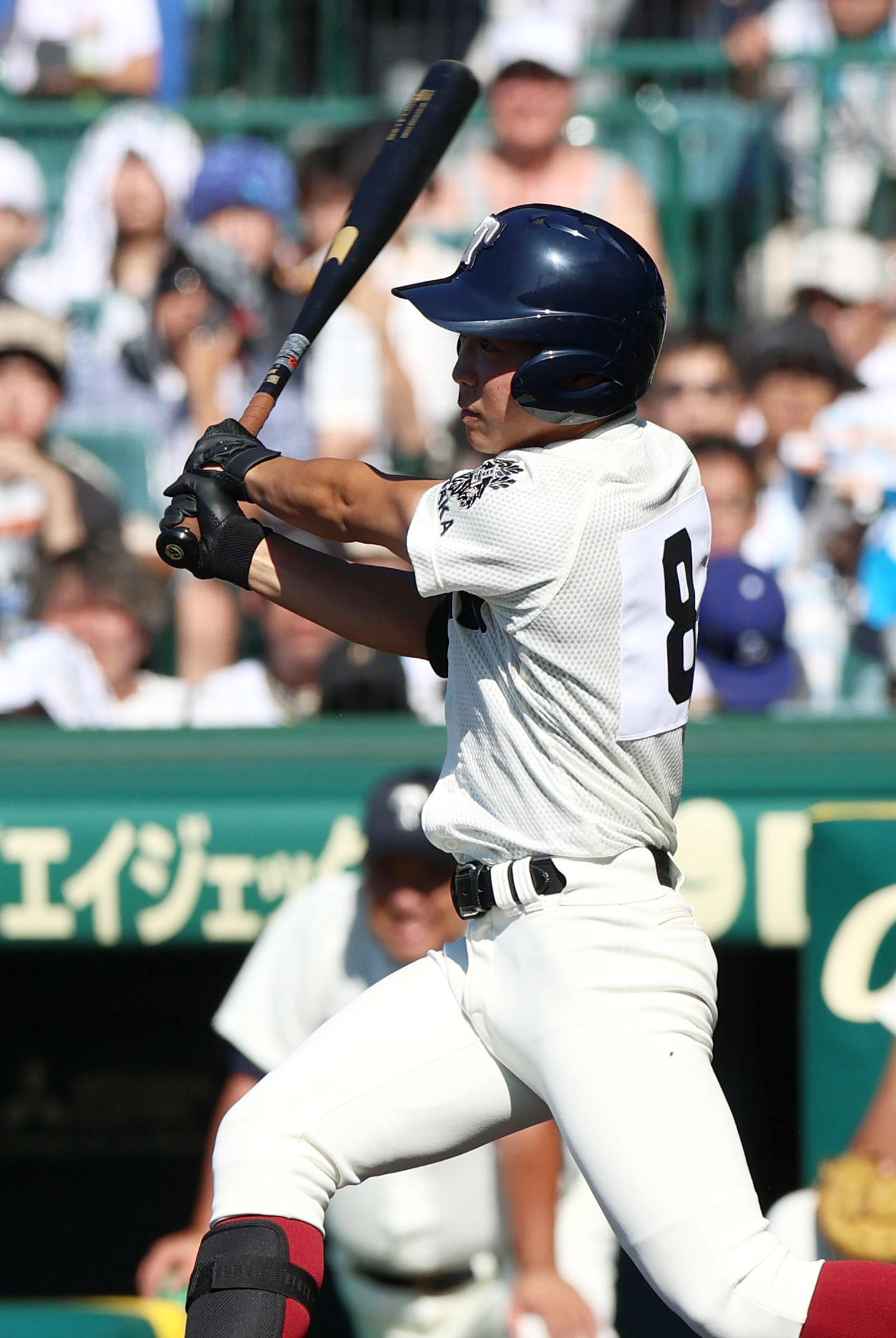 興南対大阪桐蔭　3回裏大阪桐蔭1死一、二塁、吉田は先制の右適時2点三塁打を放つ（撮影・上山淳一）