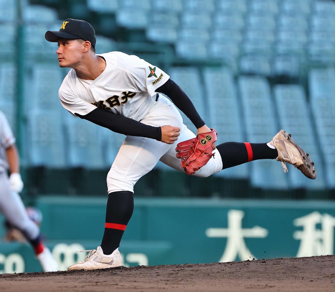 札幌日大対京都国際　札幌日大2番手の島田（撮影・上田博志）