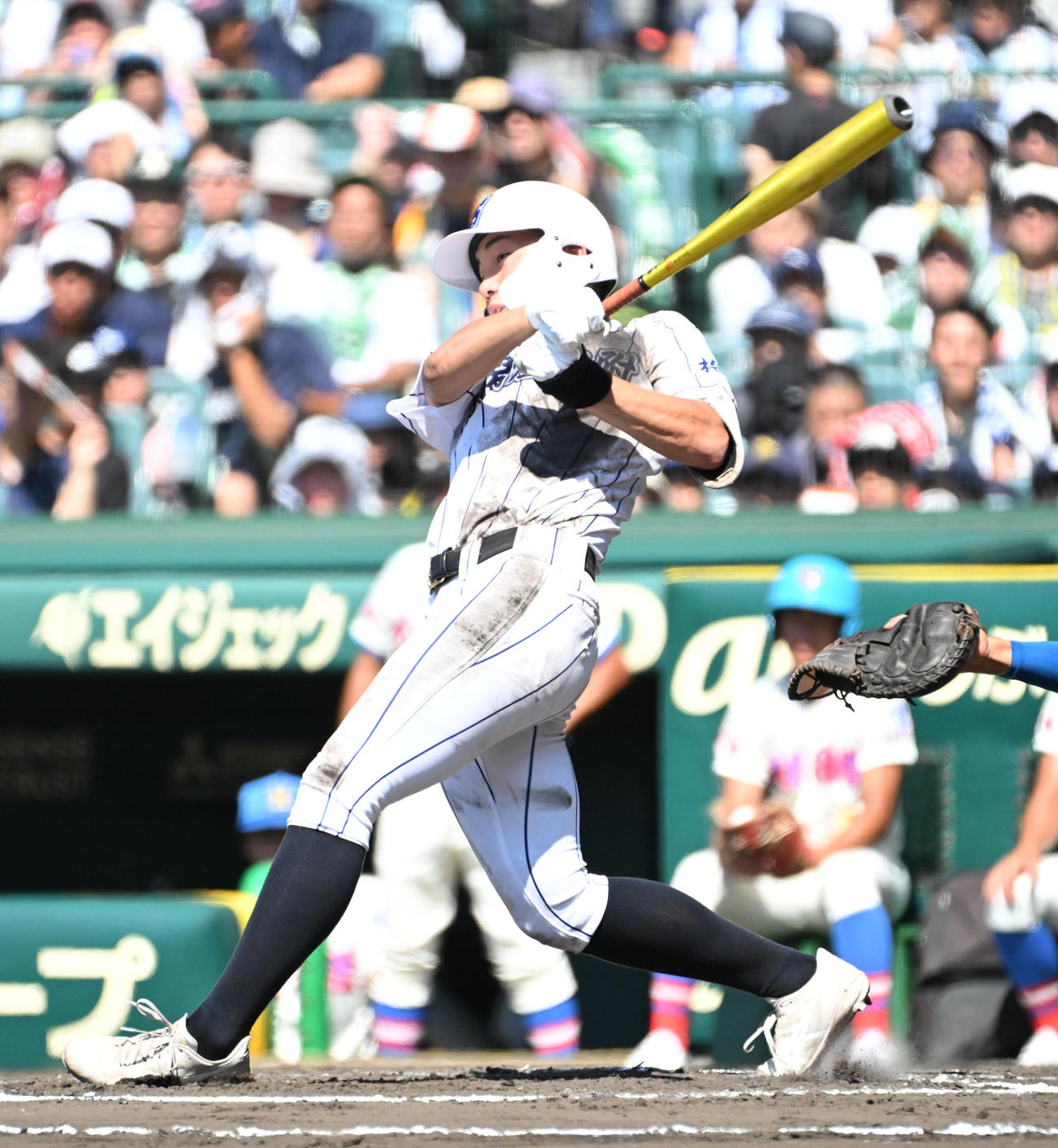 新潟産大付対花咲徳栄　7回表新潟産大付2死三塁、多田大樹は勝ち越しの左適時打を放つ（撮影・石井愛子）