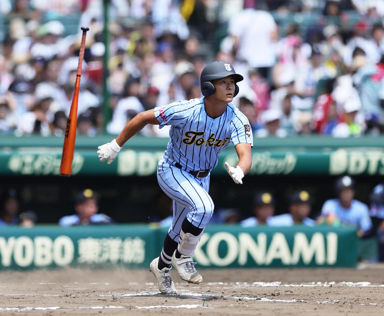 東海大相模対富山商　8回表東海大相模1死、柴田は今大会第1号となる本塁打を放つ（撮影・足立雅史）