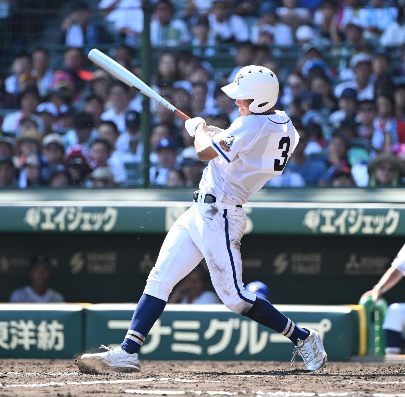 霞ケ浦対智弁和歌山　5回表霞ケ浦2死一塁、右に適時三塁打を放つ羽成（撮影・和賀正仁）