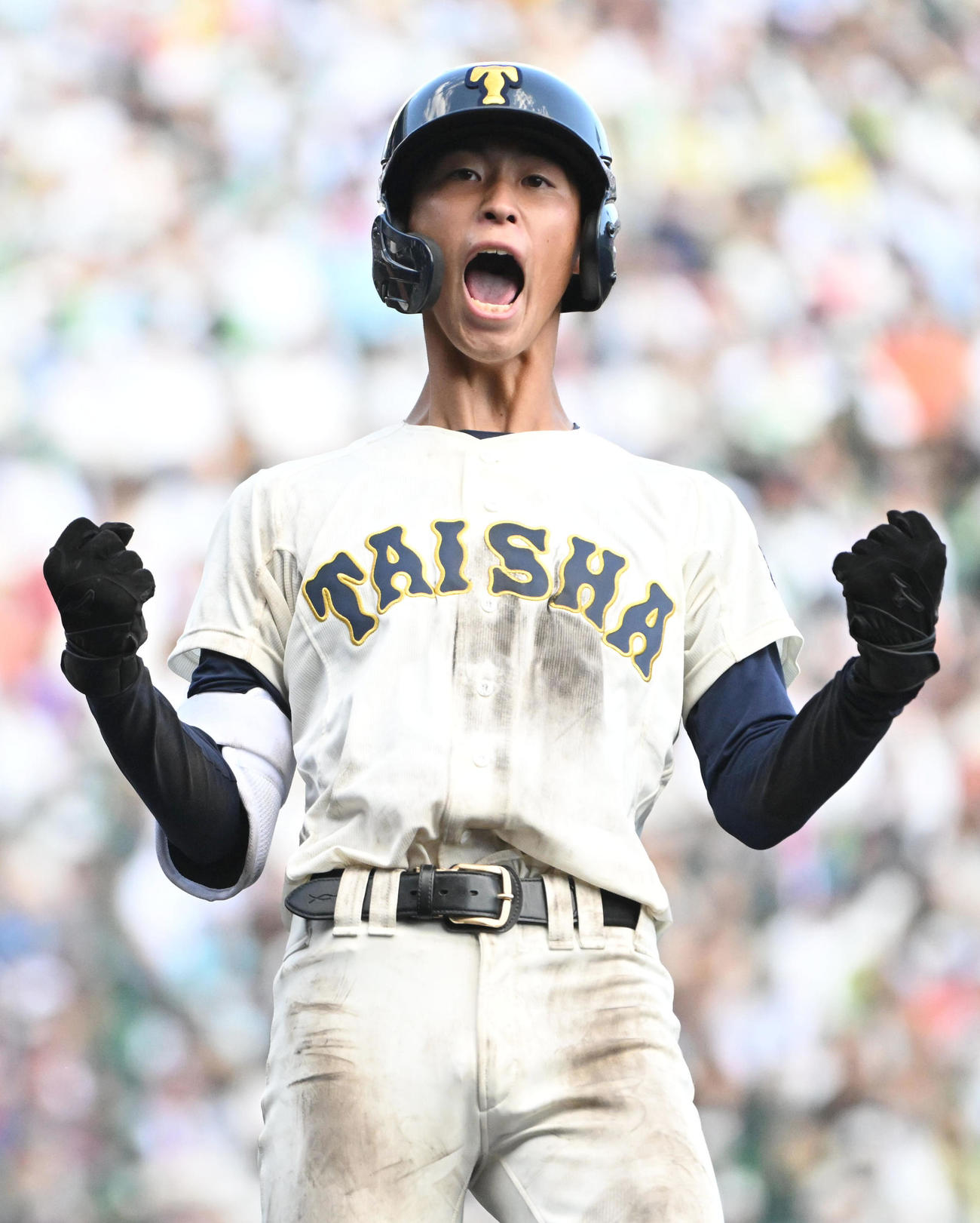 大社対報徳学園　7回表大社2死一、二塁、園山純正は左適時打を放つ（撮影・石井愛子）