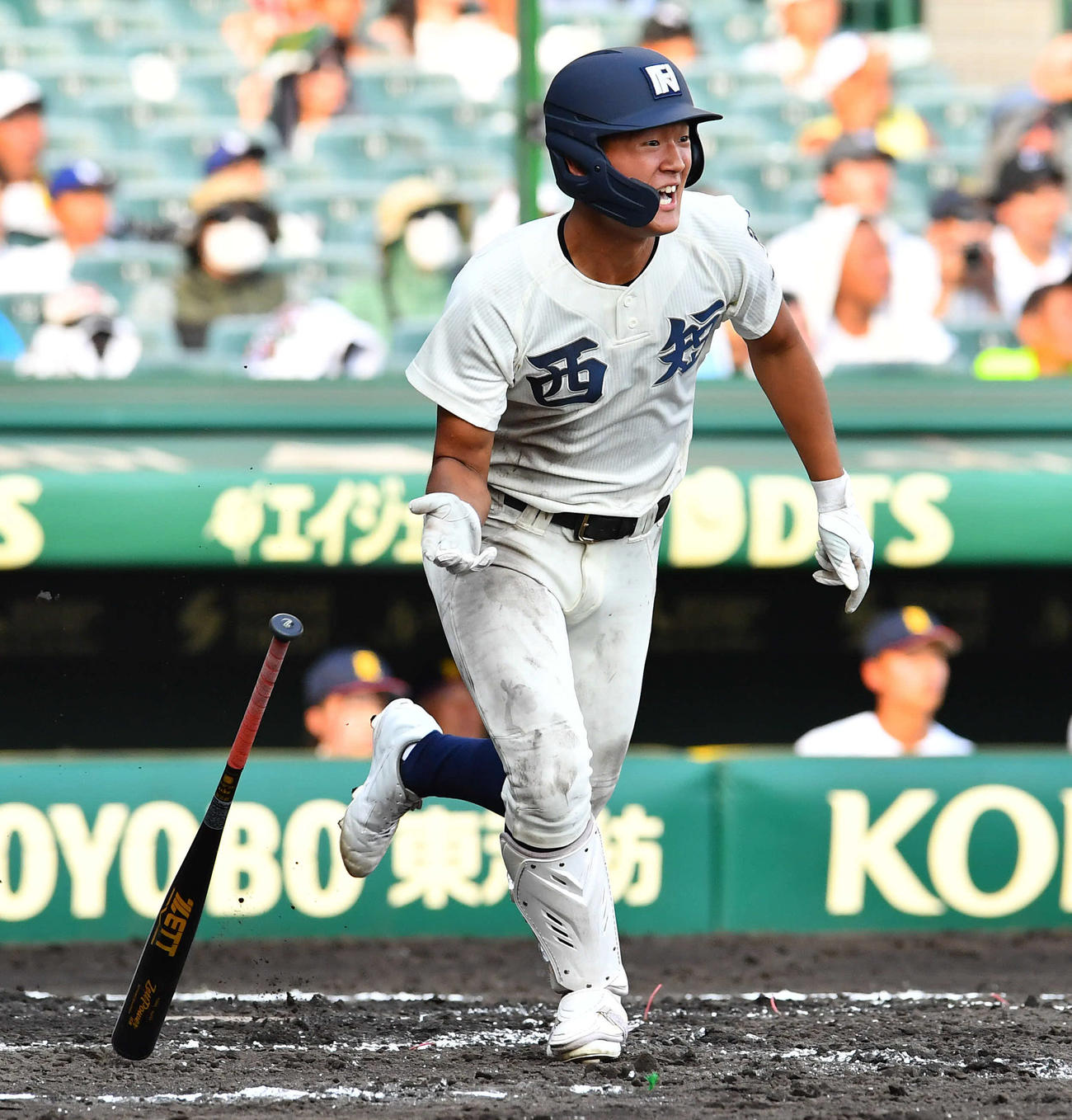 西日本短大付対菰野　3回表西日本短大付2死一、二塁、安田は右越え2点適時三塁打を放つ（撮影・岩下翔太）