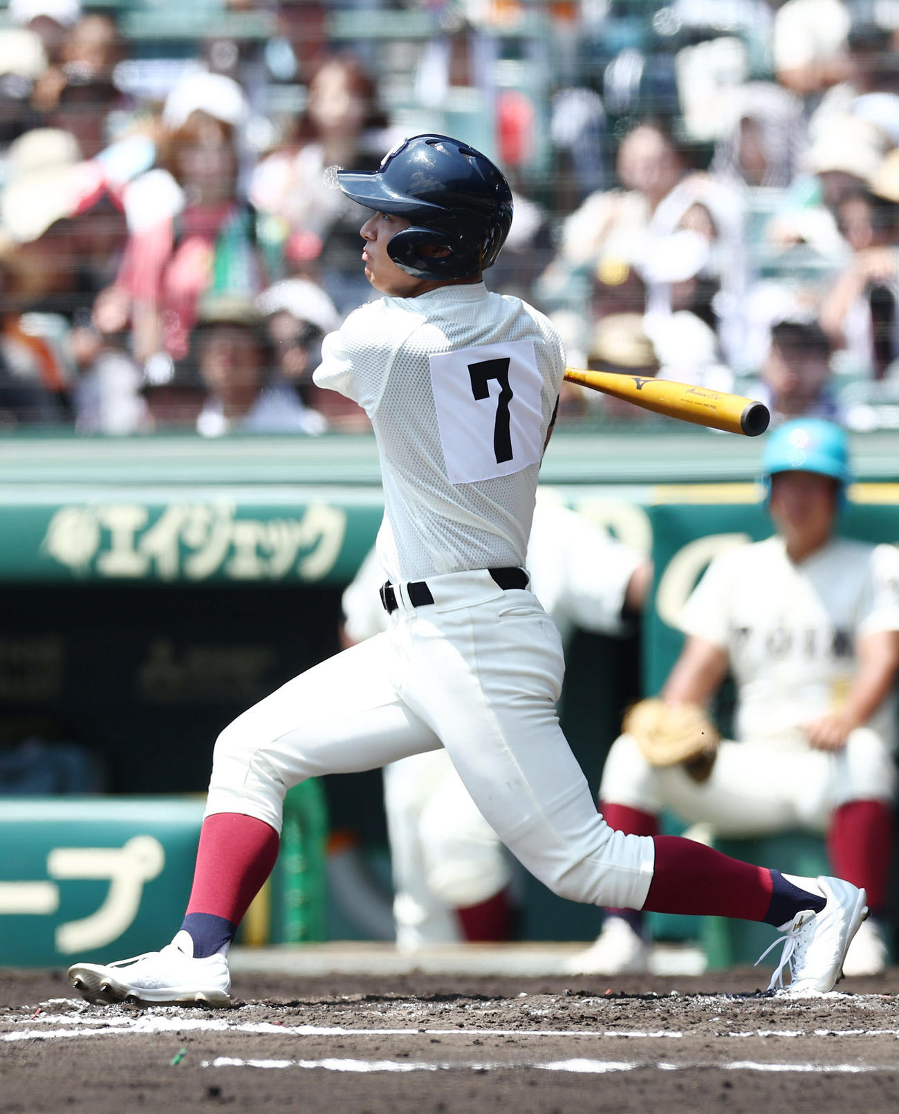 小松大谷対大阪桐蔭　6回裏大阪桐蔭1死、右飛に倒れる徳丸（撮影・前田充）