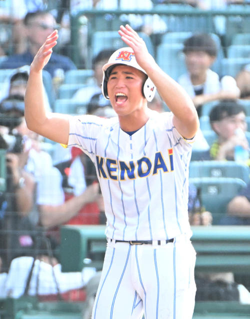 甲子園】健大高崎の三塁コーチャー、金井俐樹の「絶叫甲子園」終わる