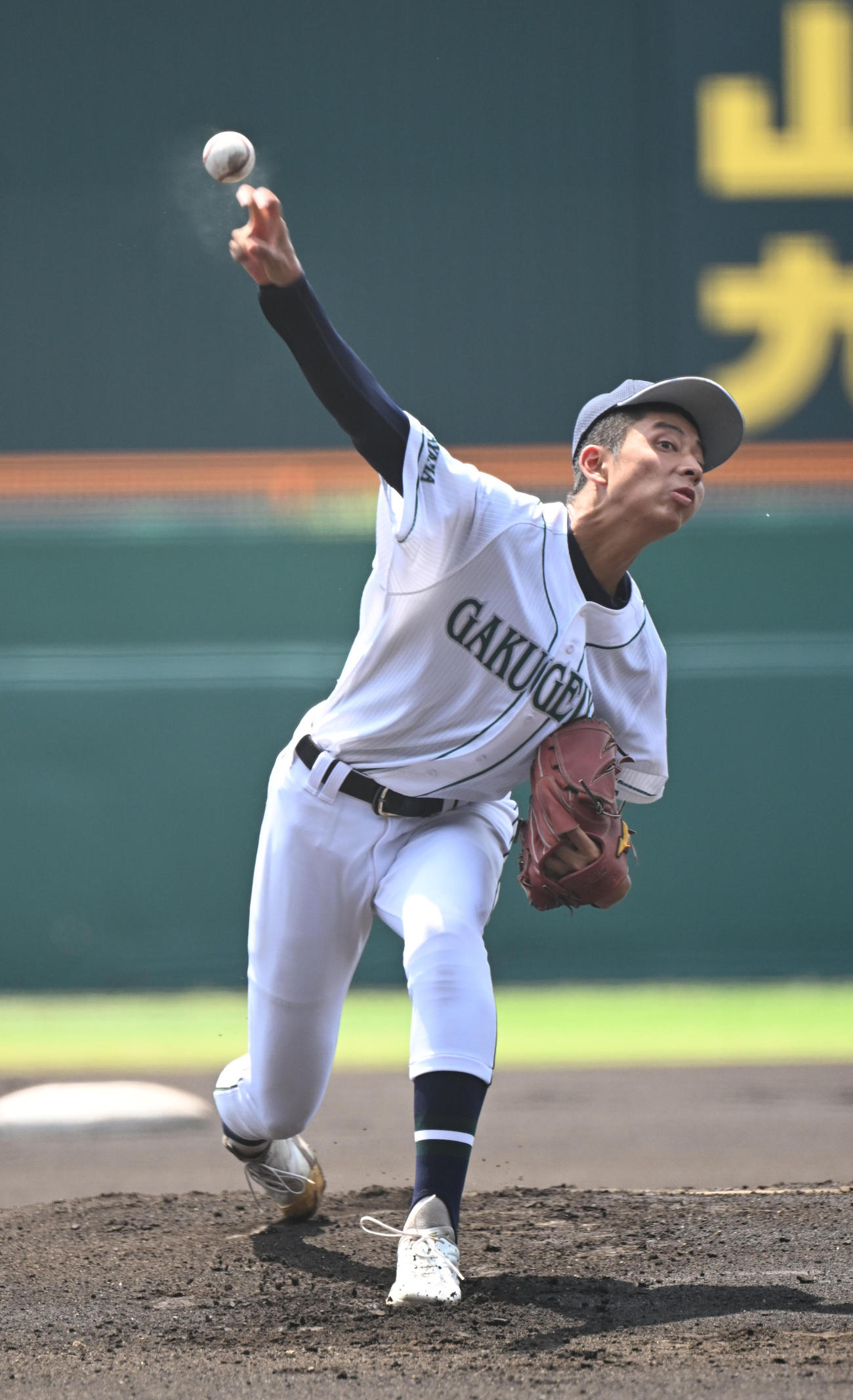 掛川西対岡山学芸館　先発する岡山学芸館・丹羽（撮影・和賀正仁）