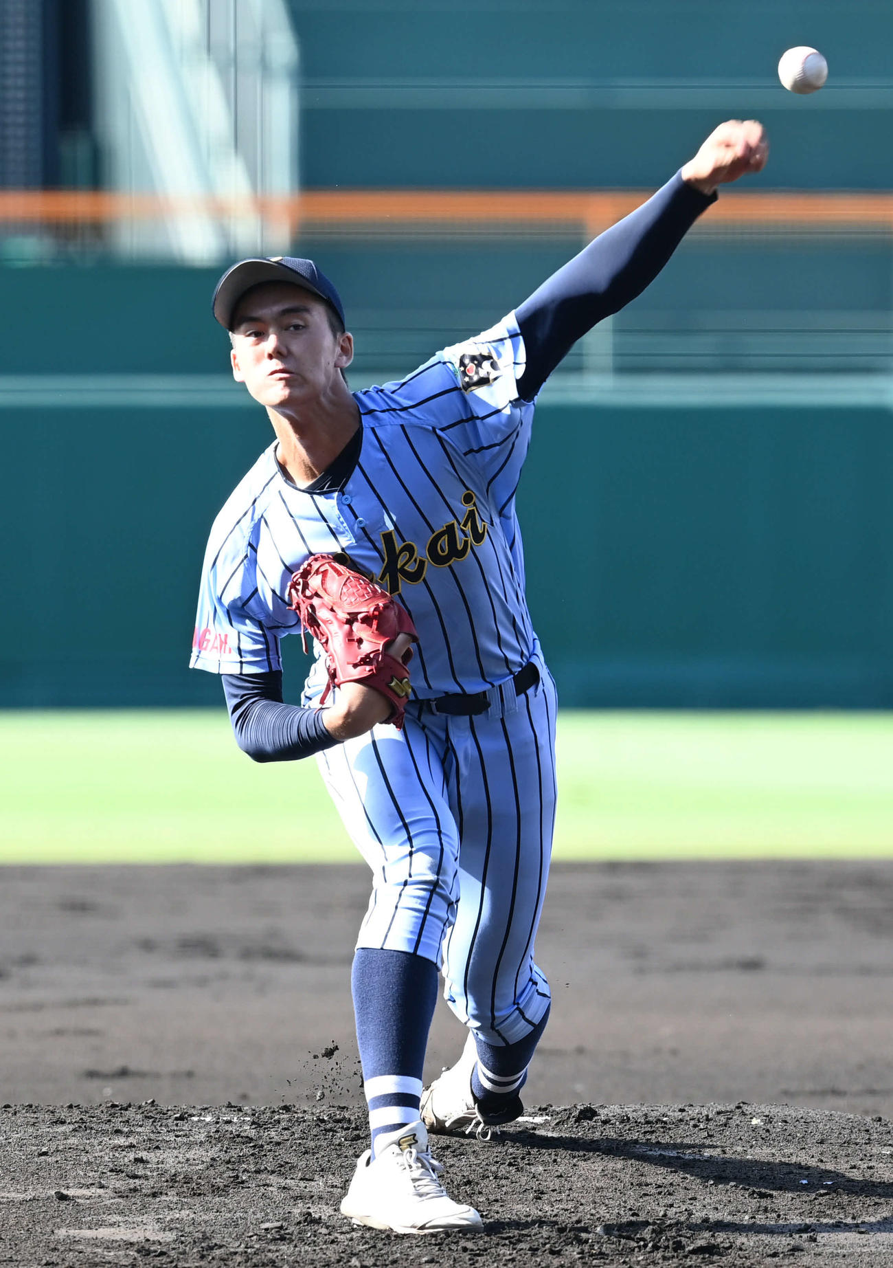 東海大相模対広陵　力投する東海大相模先発の藤田（撮影・山崎安昭）