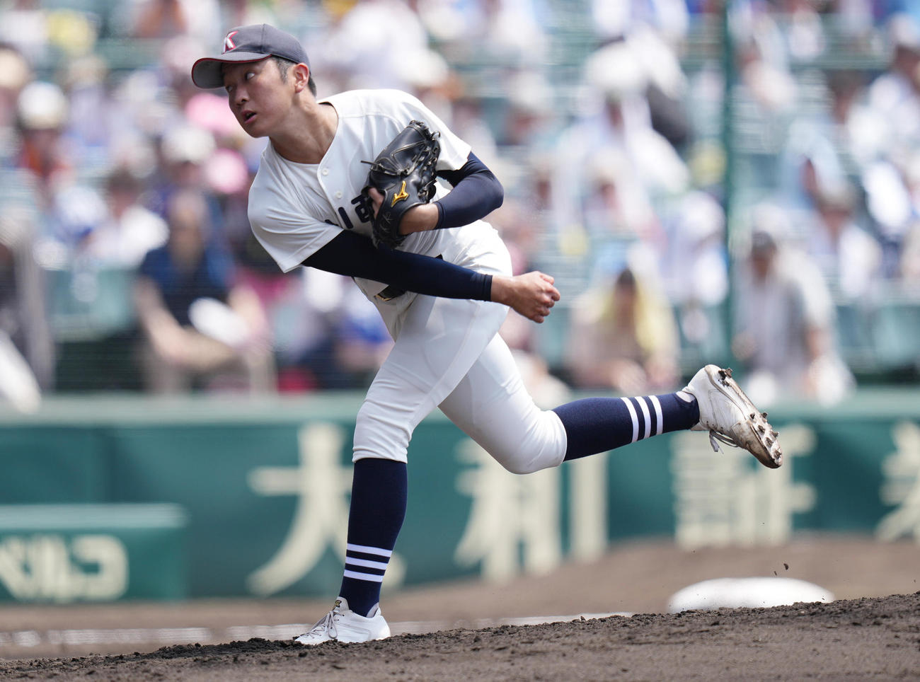 掛川西対岡山学芸館　先発し力投する掛川西・高橋（撮影・鈴木みどり）