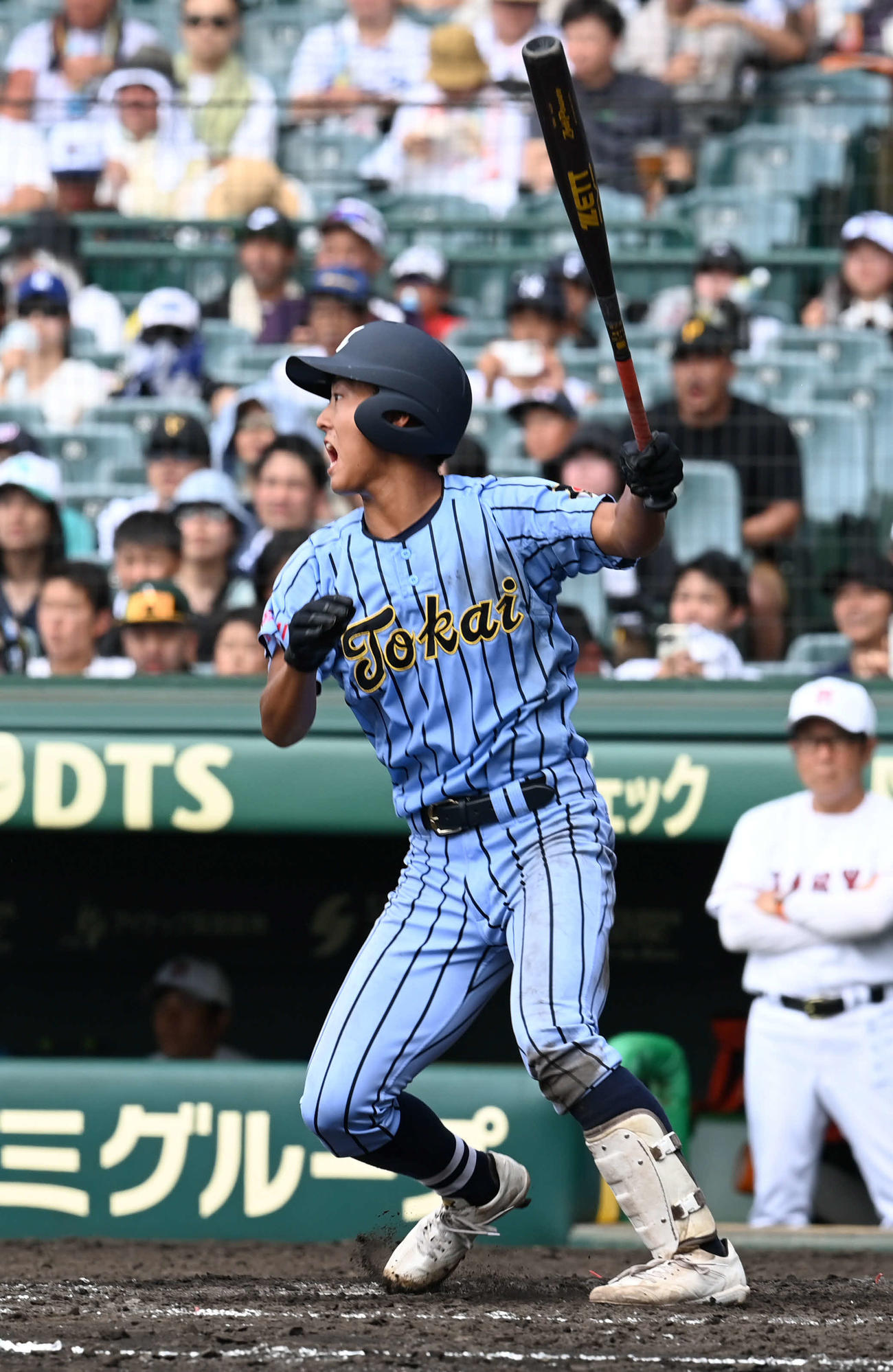 東海大相模対広陵　5回表東海大相模1死三塁、才田は右前適時打を放つ（撮影・山崎安昭）