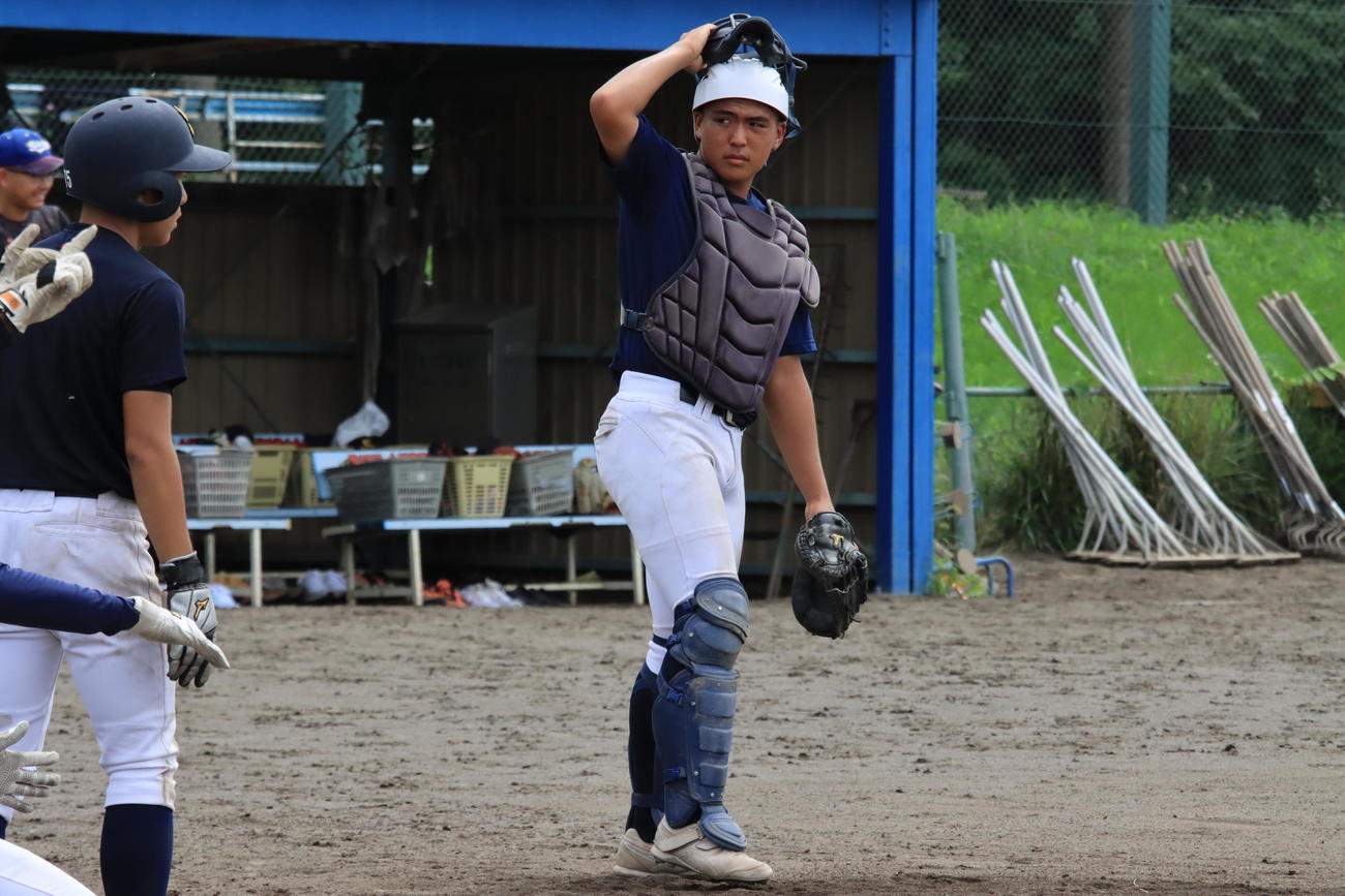 新チームをまとめる白樺学園・大西（撮影・保坂果那）