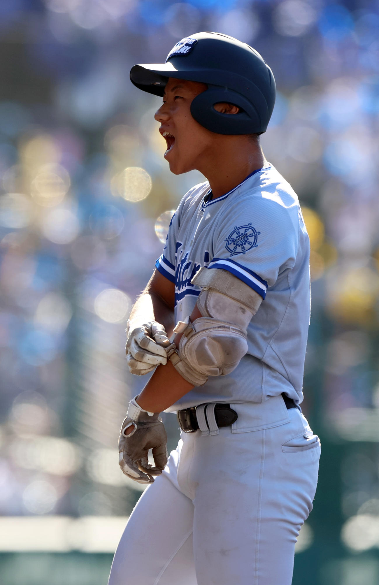 小松大谷対智弁学園　2回表小松大谷1死一、二塁、山本は右前適時打を放つ（撮影・上山淳一）