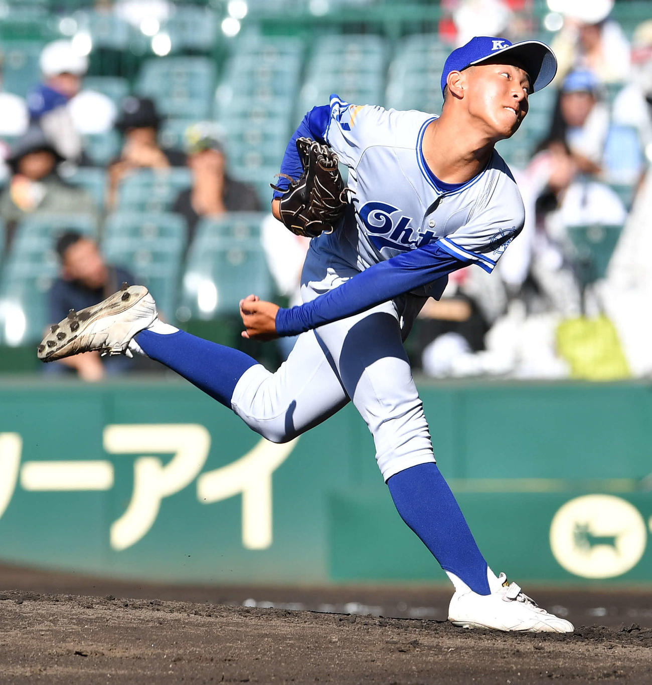 小松大谷対智弁学園　小松大谷先発の中田（撮影・岩下翔太）