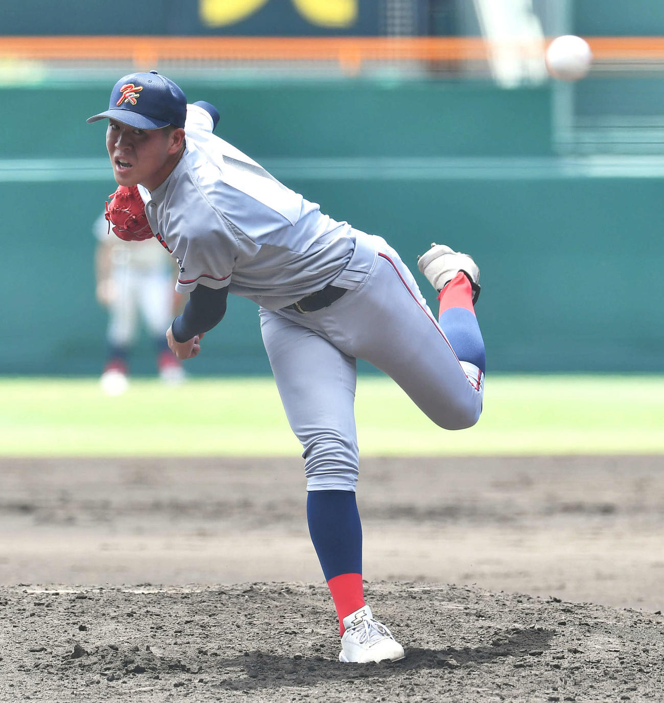 京都国際対西日本短大付　京都国際先発の中崎（撮影・岩下翔太）