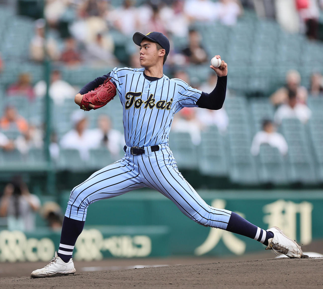 関東第一対東海大相模　東海大相模先発の藤田（撮影・足立雅史）