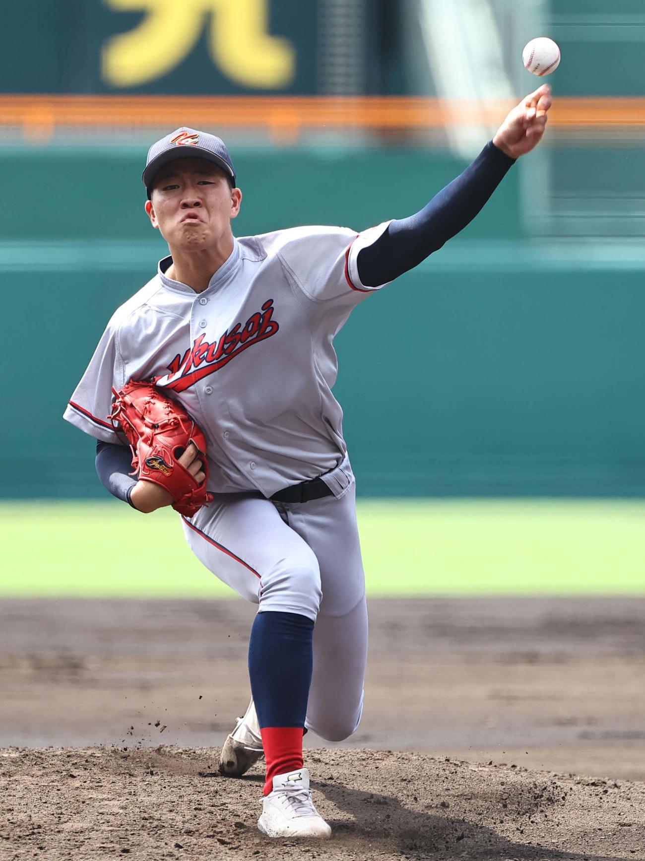 京都国際対青森山田　京都国際先発の中崎（撮影・上田博志）