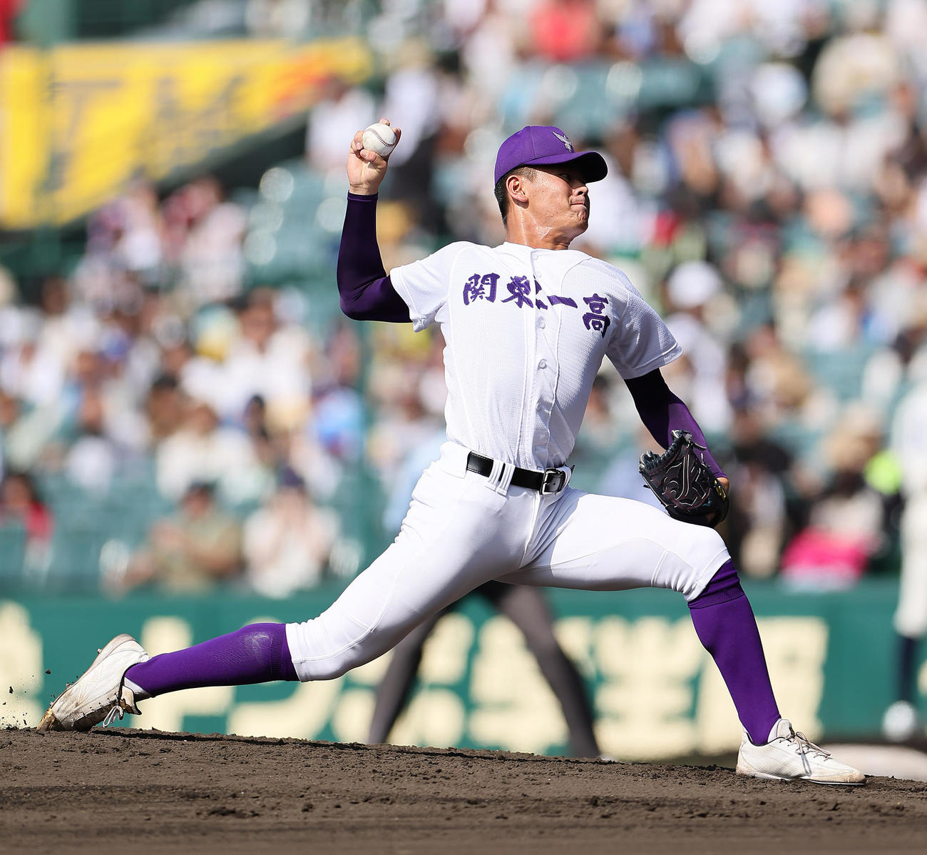 神村学園対関東第一　6回から登板した関東第一・坂井（撮影・足立雅史）