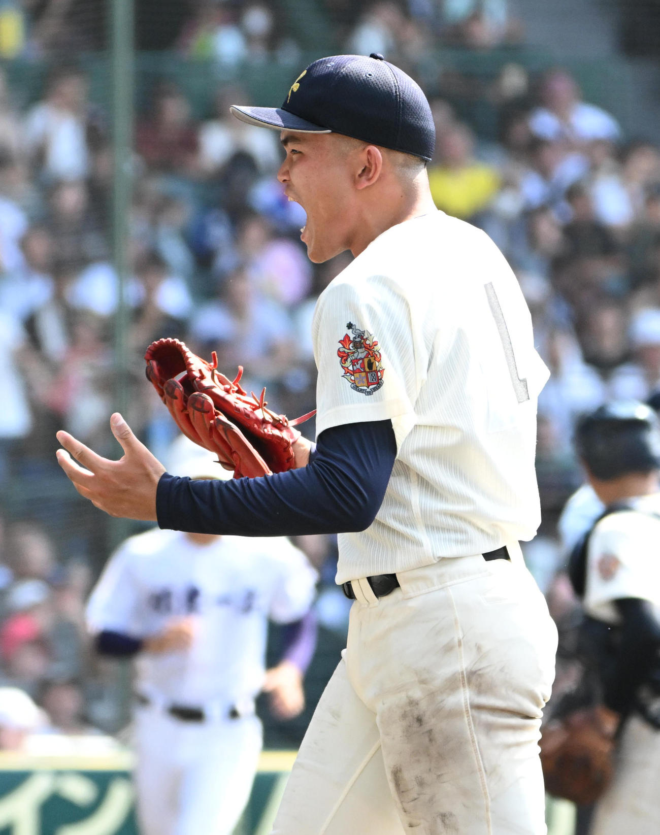 神村学園対関東第一　6回を無失点で抑えガッツポーズをする今村拓未（撮影・石井愛子）