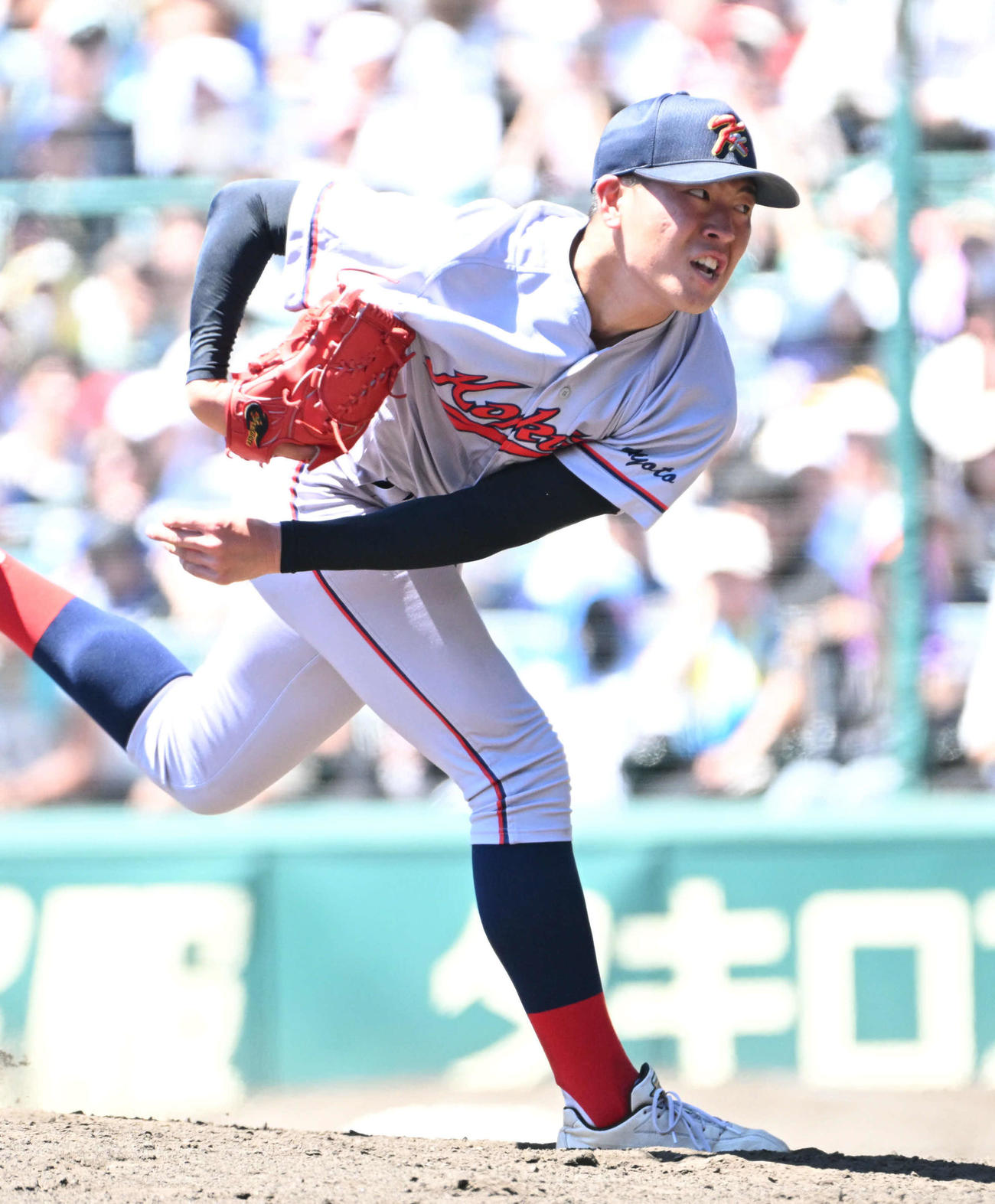 京都国際対関東第一　京都国際先発の中崎琉生（撮影・石井愛子）